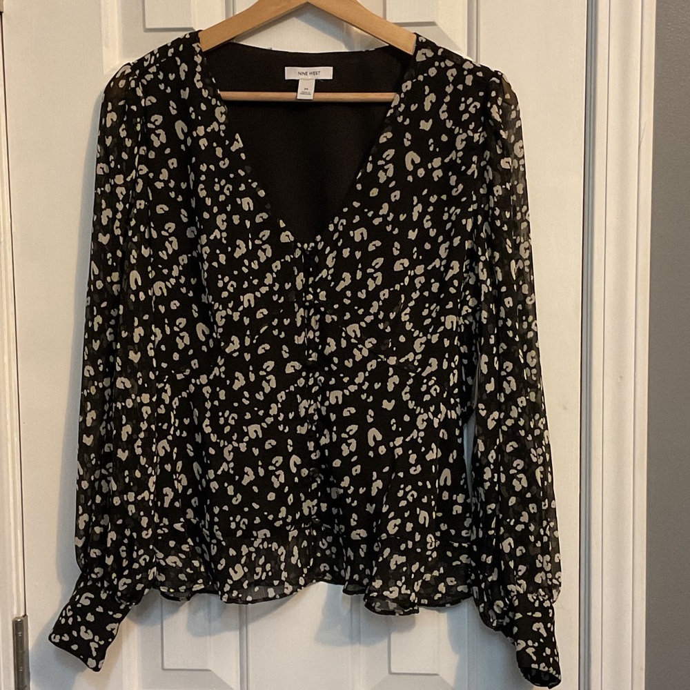Who What Wear Black and White Patterned Blouse
